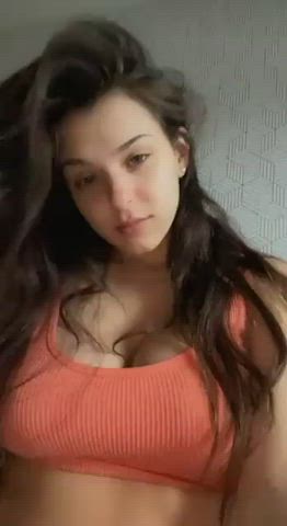 19 Years older Amateur Babe gigantic tits melons Camgirl fine Natural breasts young Porn GIF