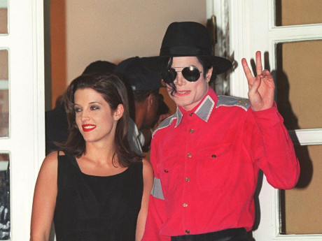 Michael Jackson Marriage Was My Attempt To Save Him Says Lisa Marie Mirror