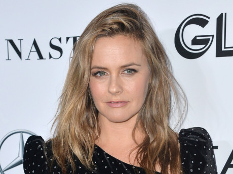 Alicia Silverstone Co Sleeps With Her Tween People Are It
