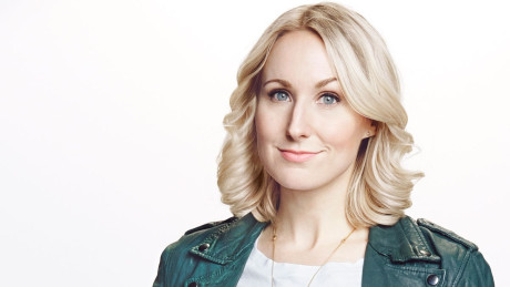 Nikki Glaser Is A Blonde Comedian Talking Frankly About Sex But Don T Says She S Trying To Be Amy Vanity