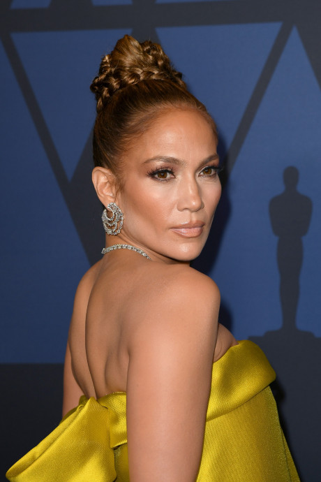 We Have Found Jennifer Lopez S Favorite Nail Polish And It Costs Less Than 15 Vogue