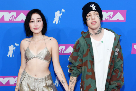 Lil Xan Is Claiming His Relationship With Noah Cyrus Was A Pr Stunt By Columbia Teen