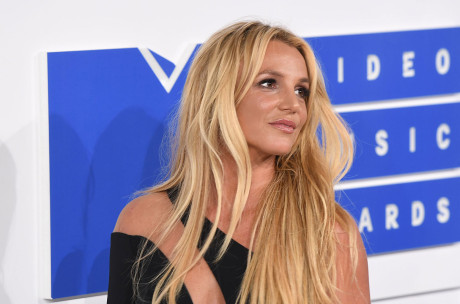 Britney Spears Lashes Out At Family Talks Quitting Music Post