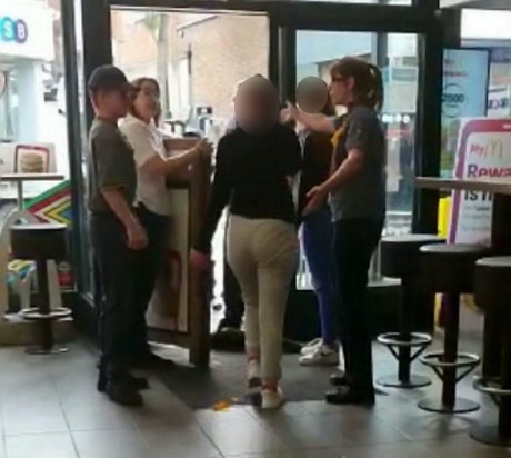 Mcdonald S Door Barricaded After Teens Verbally And Physically Abused Aydintepemedya